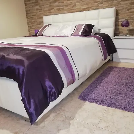 Lara Appartement *